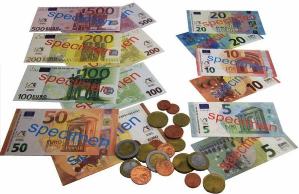 Wissner Plastic Eurospielgeld, 22 Münzen und Scheine