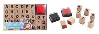 Holzstempel Set Buchstaben und Zahlen, Inhalt: 38 Holzstempel, 2 Stempelkissen rot und schwarz Holzstempel Set Buchstaben und Zahlen, Inhalt: 38 Holzstempel, 2 Stempelkissen rot und schwarz